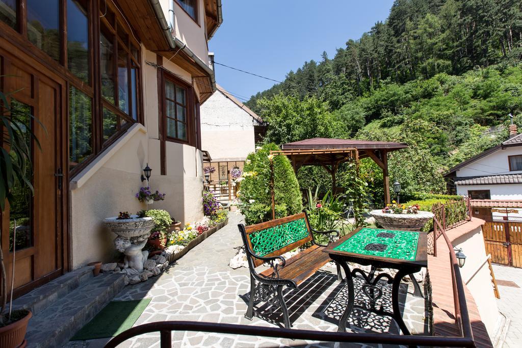 Pensiunea Kristin Brașov Exterior foto